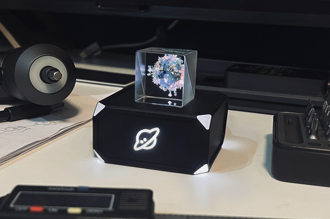 This holographic display concept makes your NFT art buy look more interesting