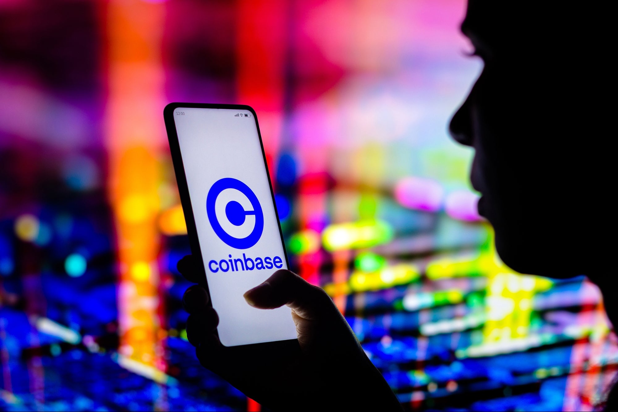 Coinbase NFT is already operating, the marketplace that aims to democratize investment in non-fungible digital tokens