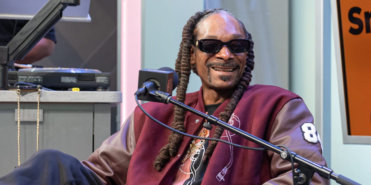 Hip hop star Snoop Dogg expands his crypto investment footprint with an NFT collection on the cardano blockchain
